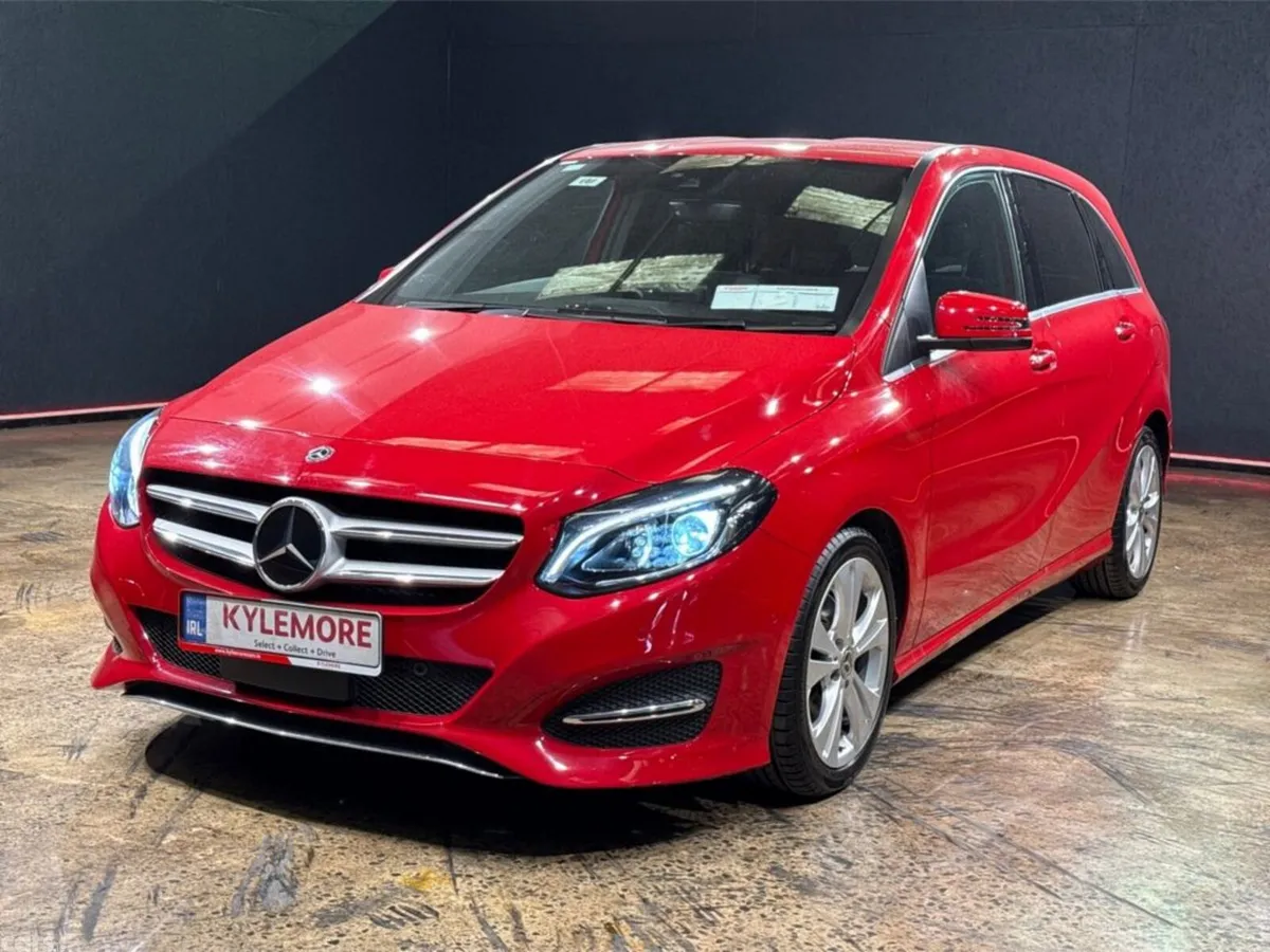 Mercedes-Benz B-Class Hatchback, Petrol, 2018, Red