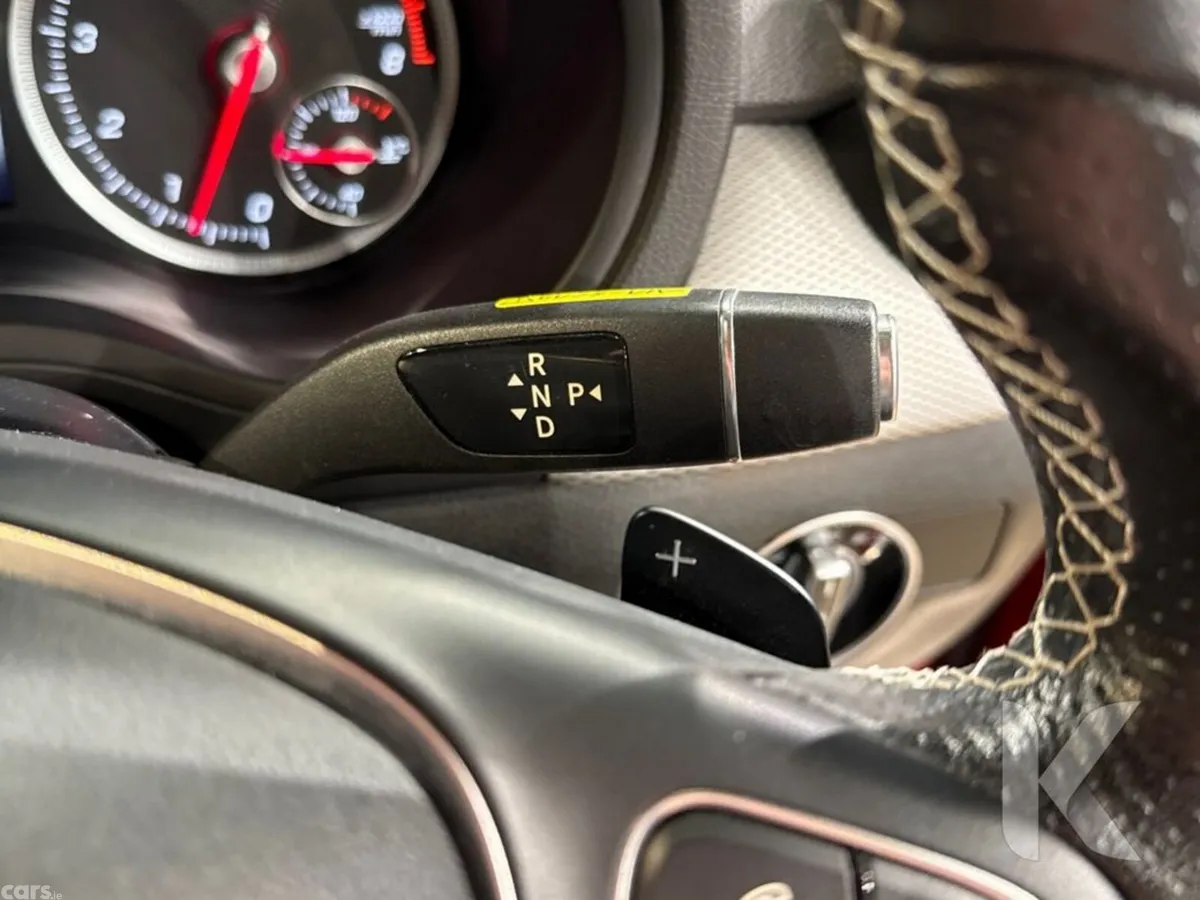 Mercedes-Benz B-Class Hatchback, Petrol, 2018, Red