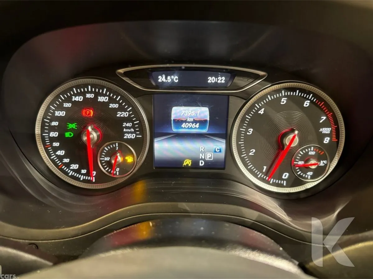 Mercedes-Benz B-Class Hatchback, Petrol, 2018, Red