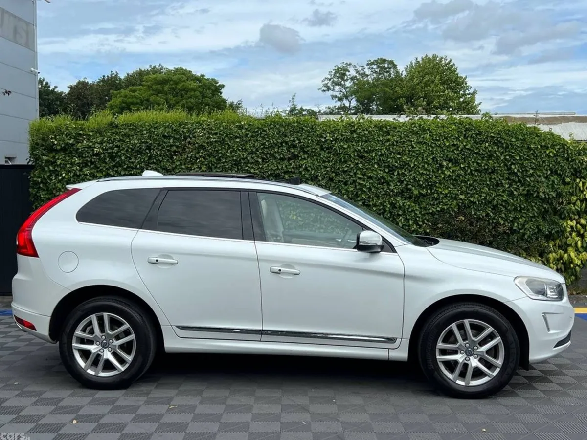 Volvo XC60 SUV, Diesel, 2017, White
