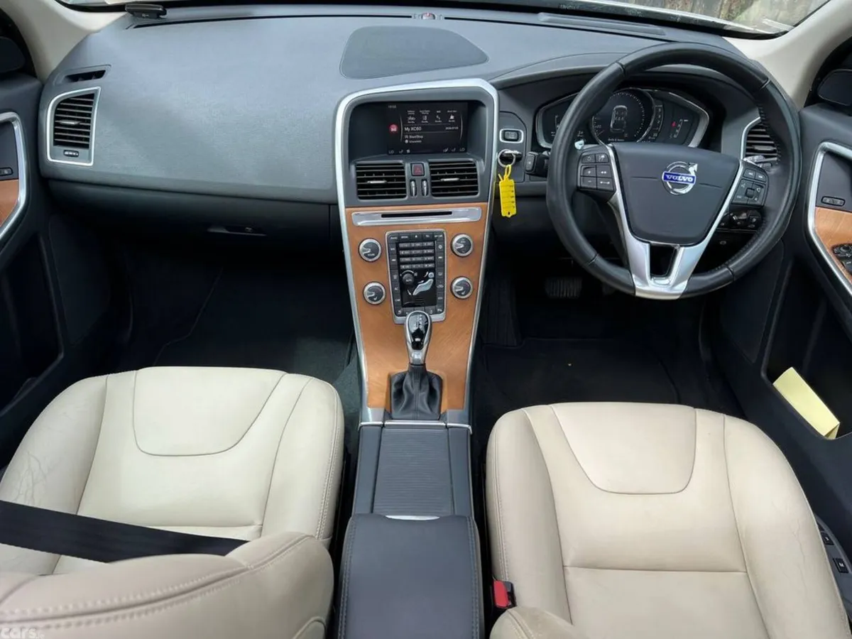 Volvo XC60 SUV, Diesel, 2017, White
