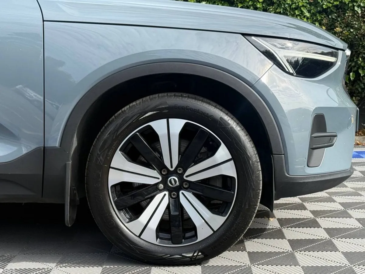 Volvo XC40 SUV, Petrol Plug-in Hybrid, 2022, Grey