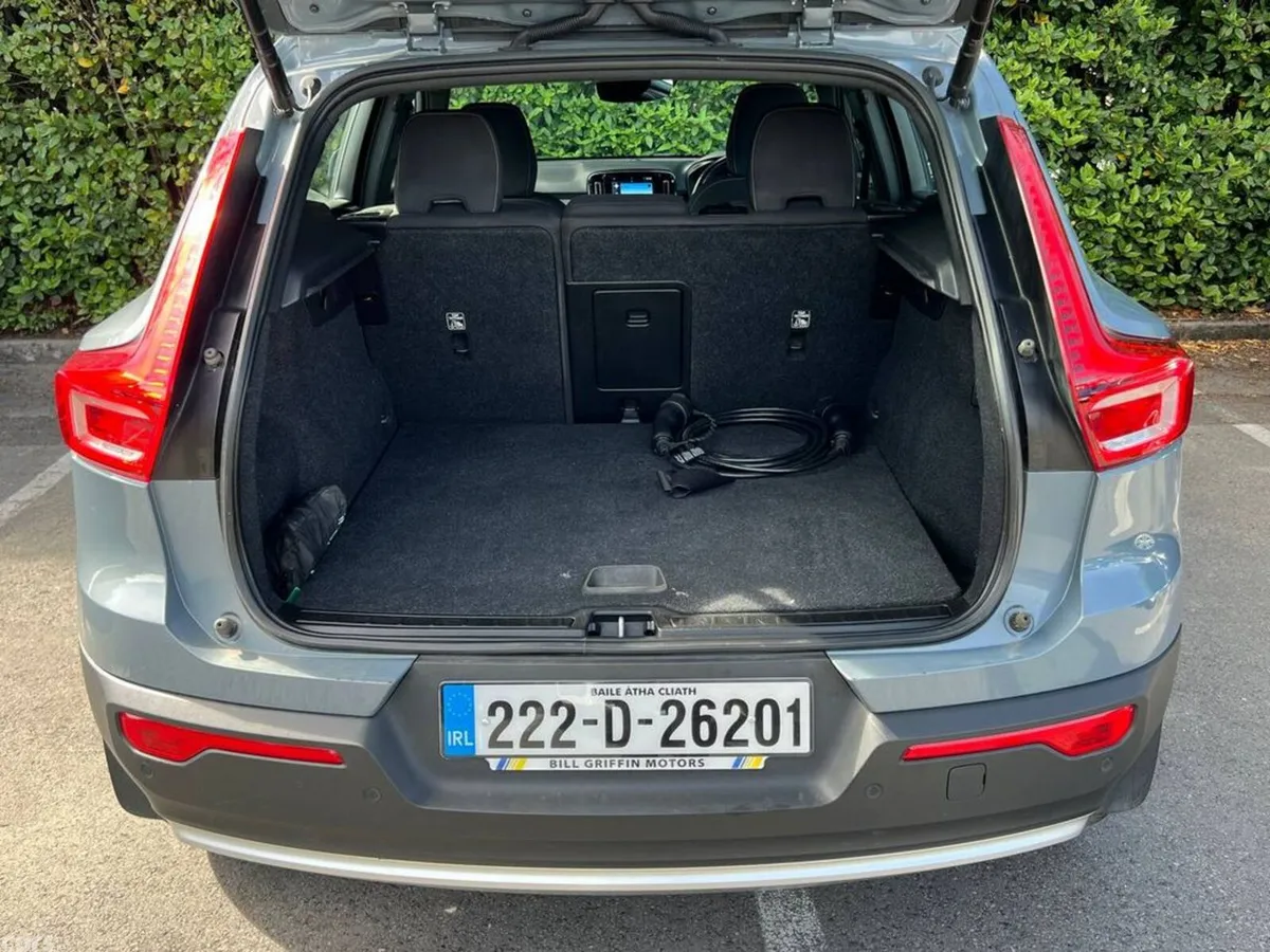 Volvo XC40 SUV, Petrol Plug-in Hybrid, 2022, Grey
