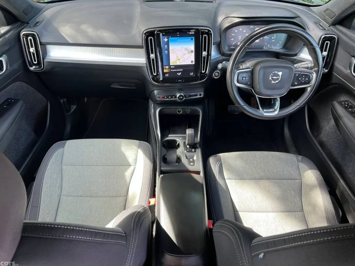 Volvo XC40 SUV, Petrol Plug-in Hybrid, 2022, Grey