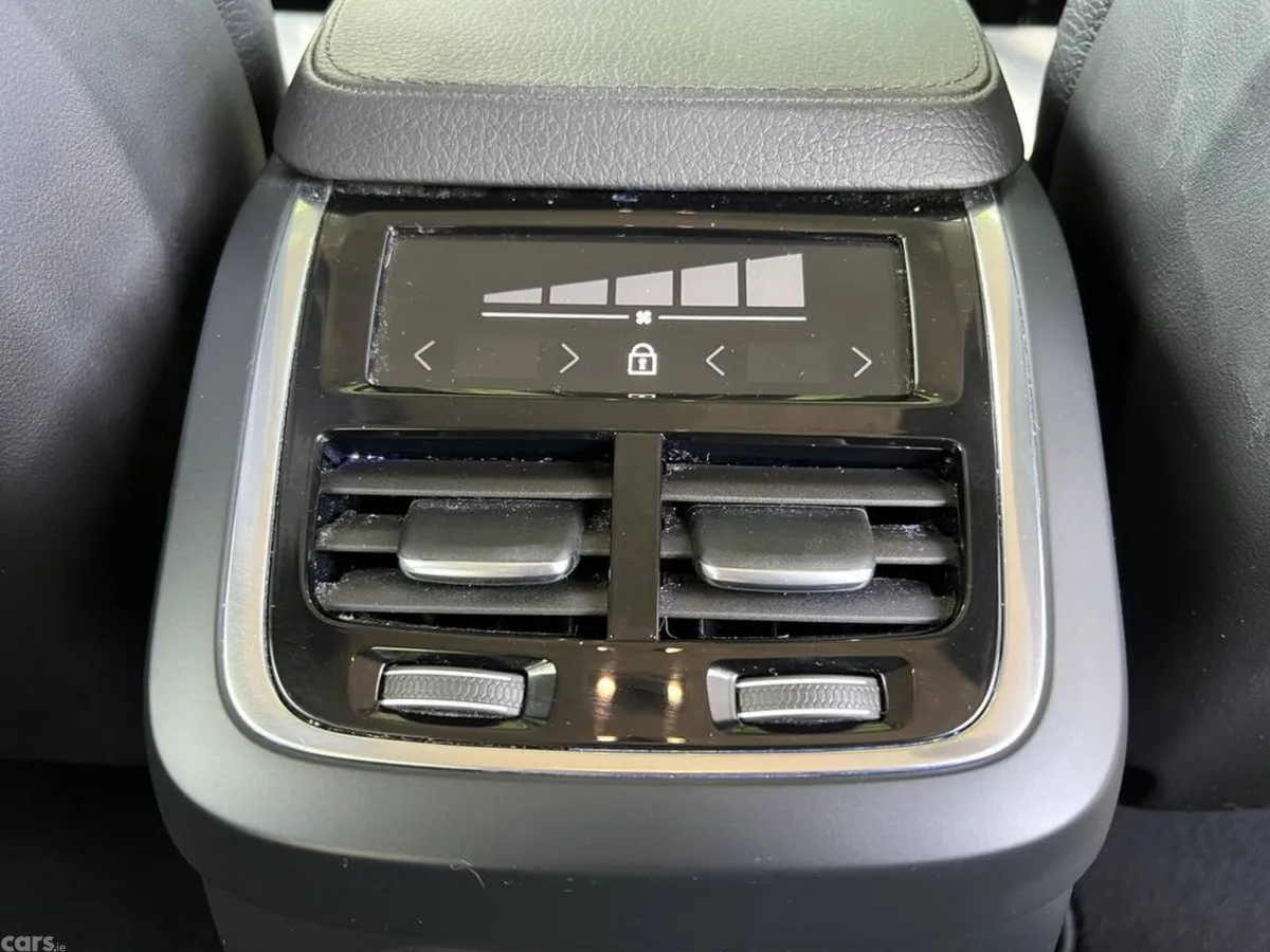 Volvo XC90 SUV, Petrol Plug-in Hybrid, 2022, Blue