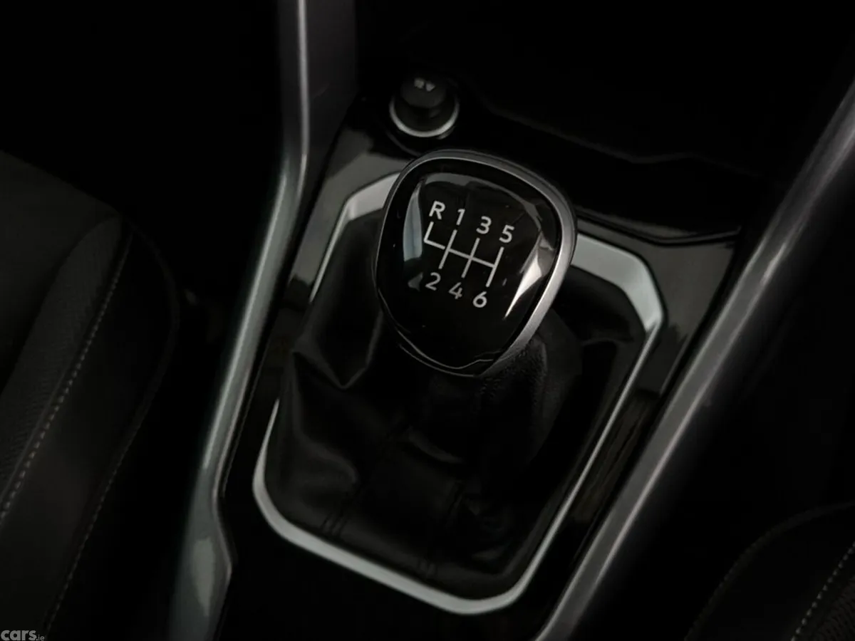 Volkswagen T-Roc MPV, Petrol, 2023, Grey
