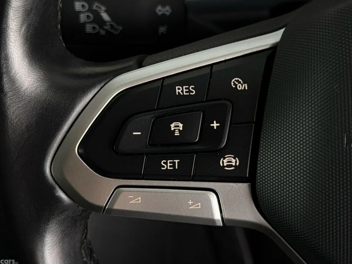 Volkswagen T-Roc MPV, Petrol, 2023, Grey