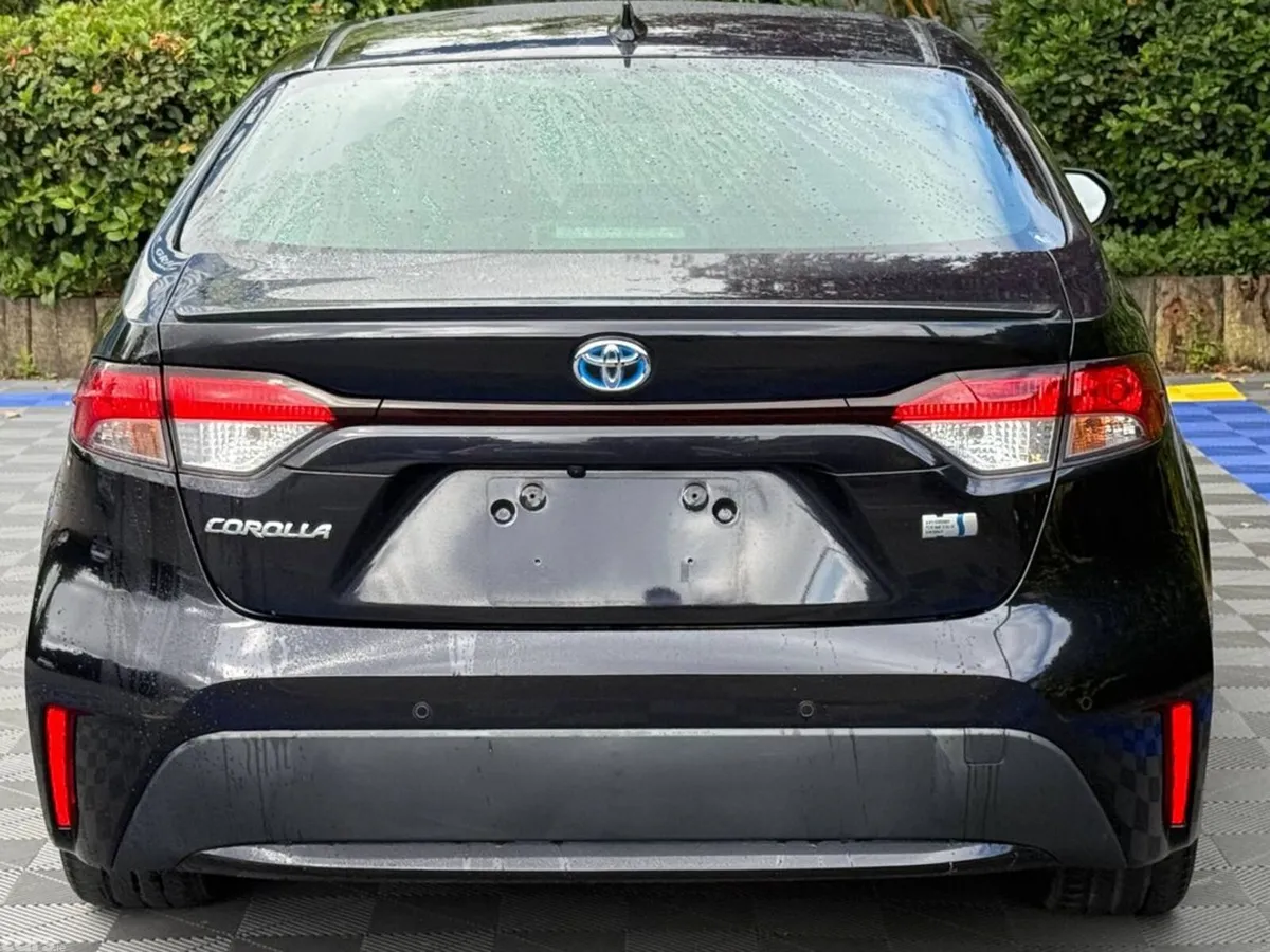 Toyota Corolla Saloon, Petrol Hybrid, 2020, Black