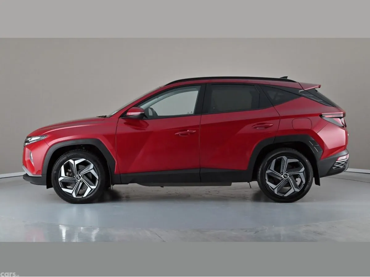 Hyundai Tucson MPV, Petrol Plug-in Hybrid, 2022, Red
