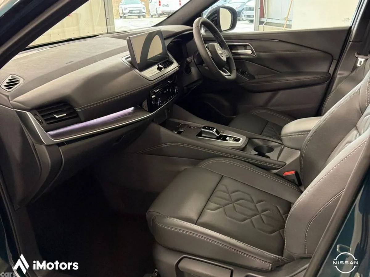 Nissan Qashqai SUV, Petrol Hybrid, 2027, Green