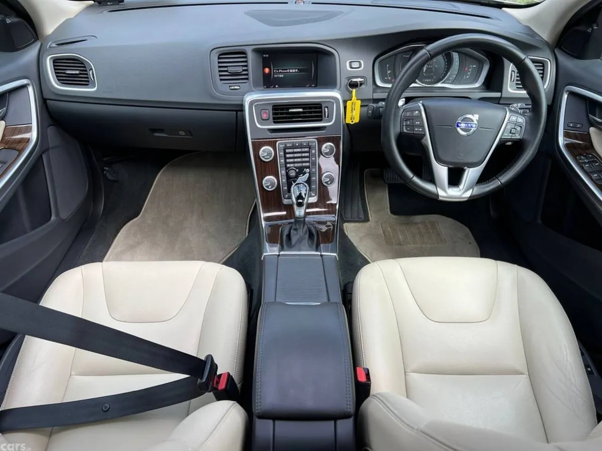 Volvo V60 Estate, Diesel, 2018, Gold