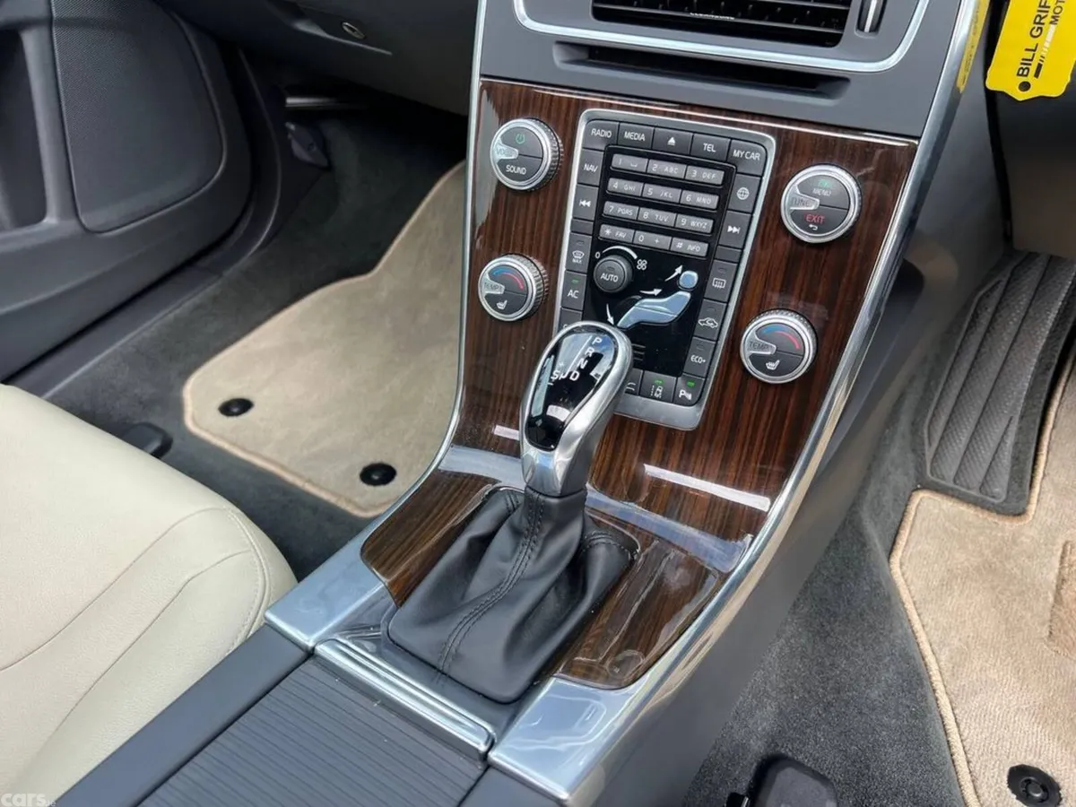 Volvo V60 Estate, Diesel, 2018, Gold