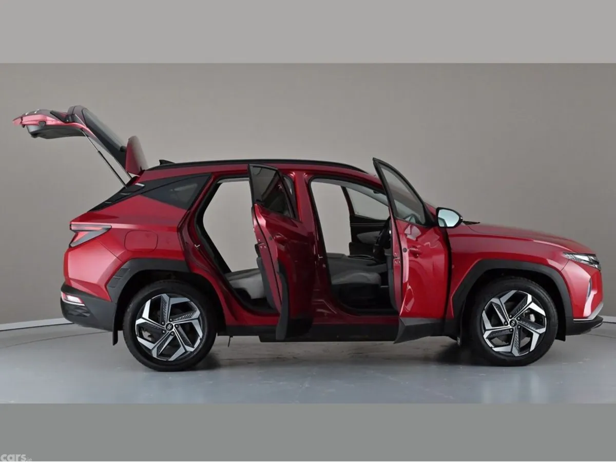 Hyundai Tucson MPV, Petrol Plug-in Hybrid, 2022, Red