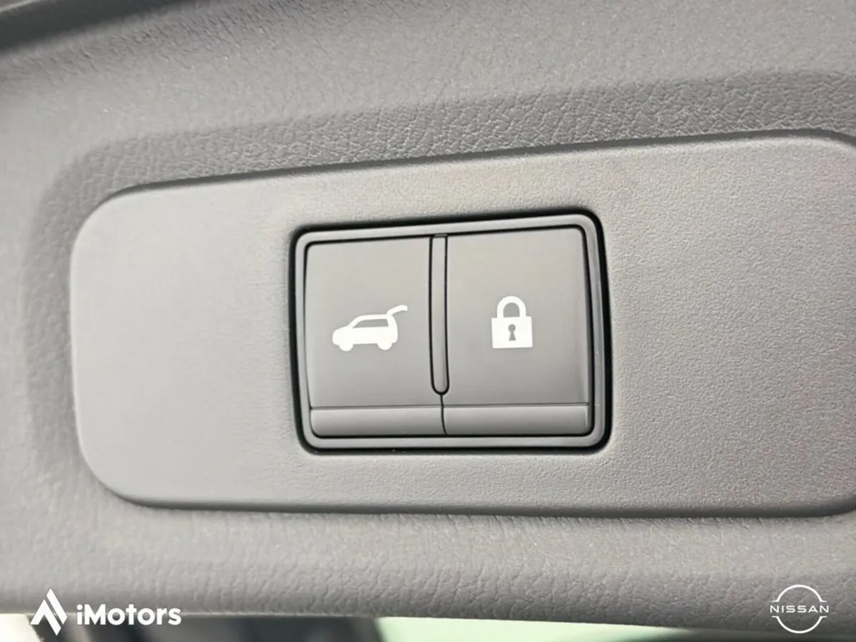 Nissan Qashqai SUV, Petrol Hybrid, 2027, Green