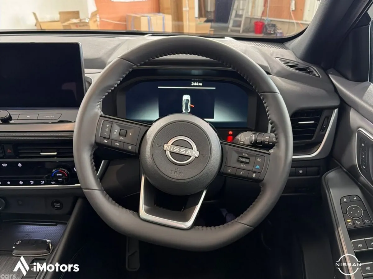 Nissan Qashqai SUV, Petrol Hybrid, 2027, Green