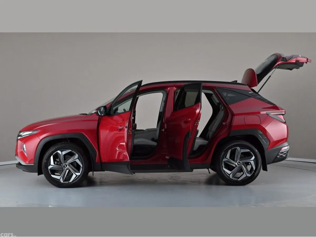 Hyundai Tucson MPV, Petrol Plug-in Hybrid, 2022, Red