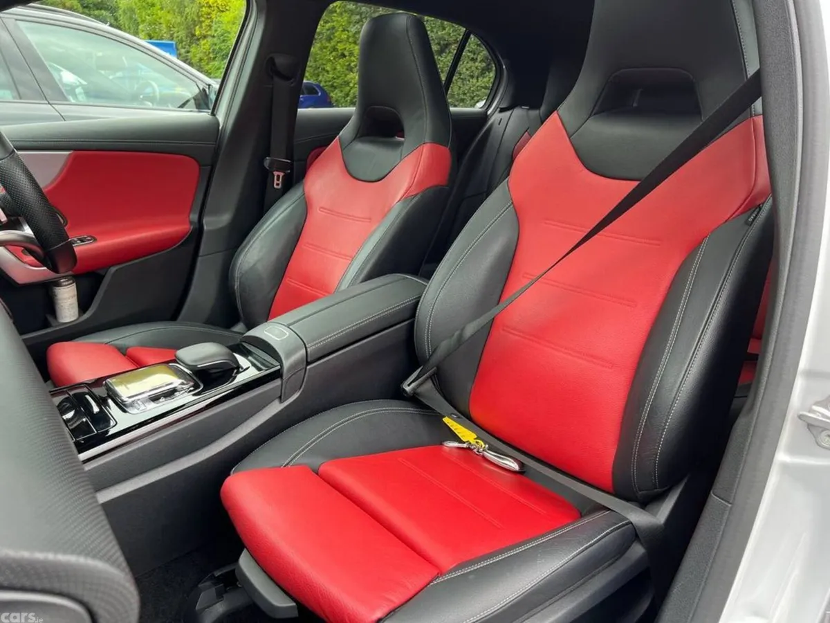 Mercedes-Benz A-Class Hatchback, Diesel, 2019, Silver