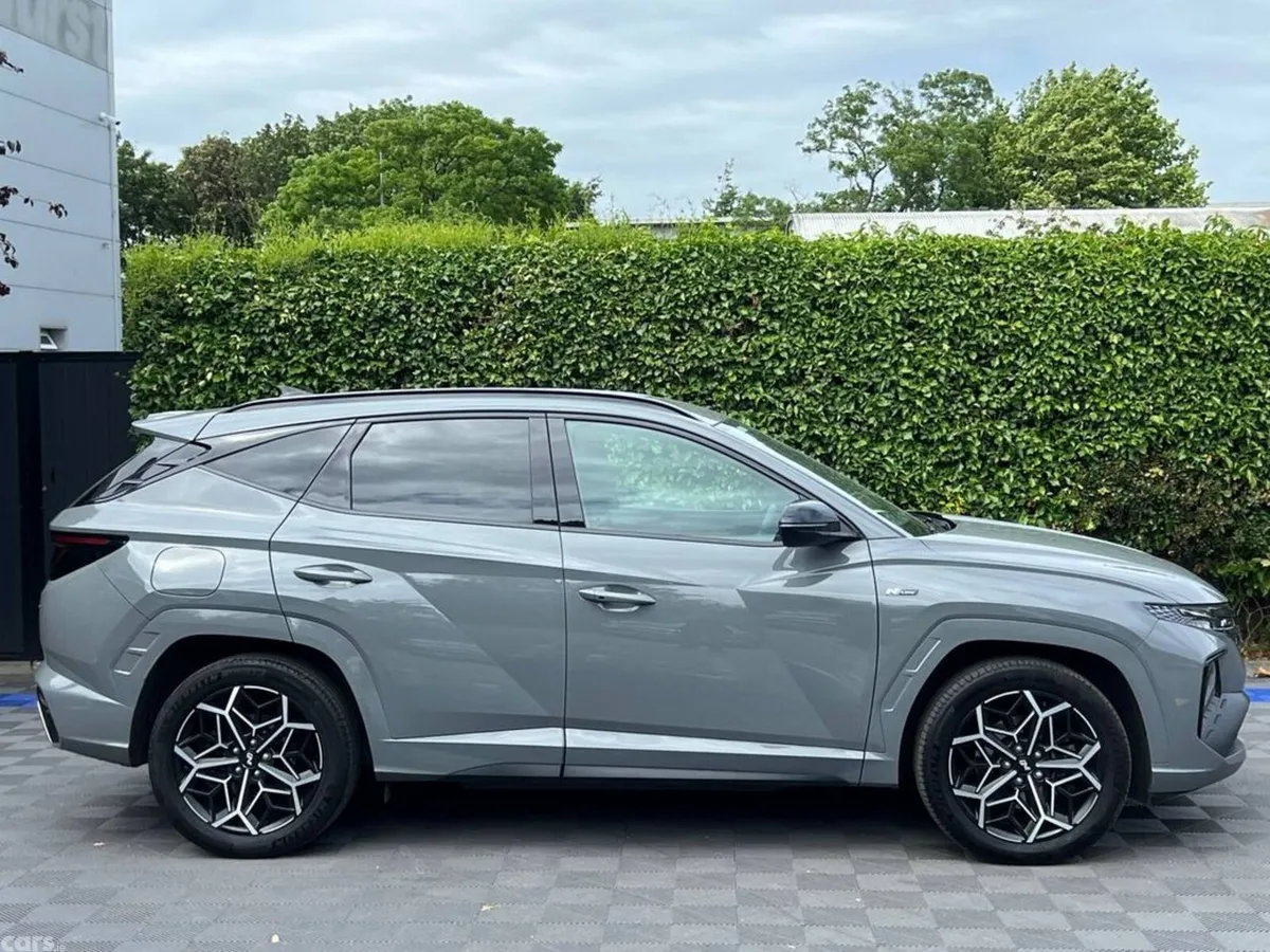 Hyundai Tucson SUV, Petrol Plug-in Hybrid, 2024, Grey