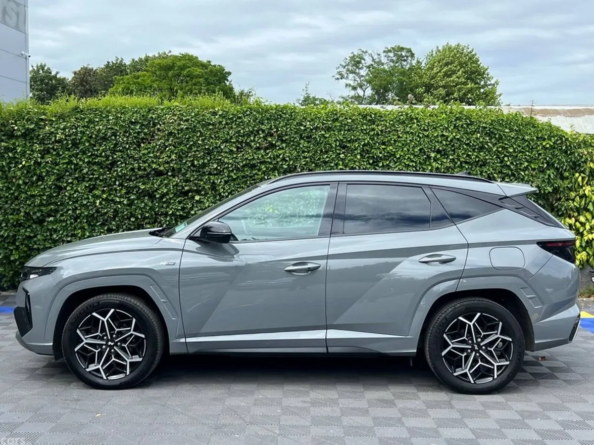 Hyundai Tucson SUV, Petrol Plug-in Hybrid, 2024, Grey