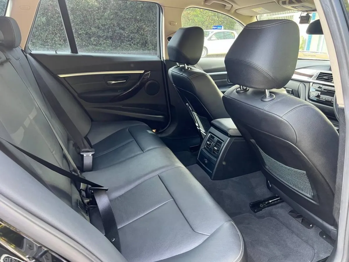 BMW 3-Series Estate, Diesel, 2018, Black