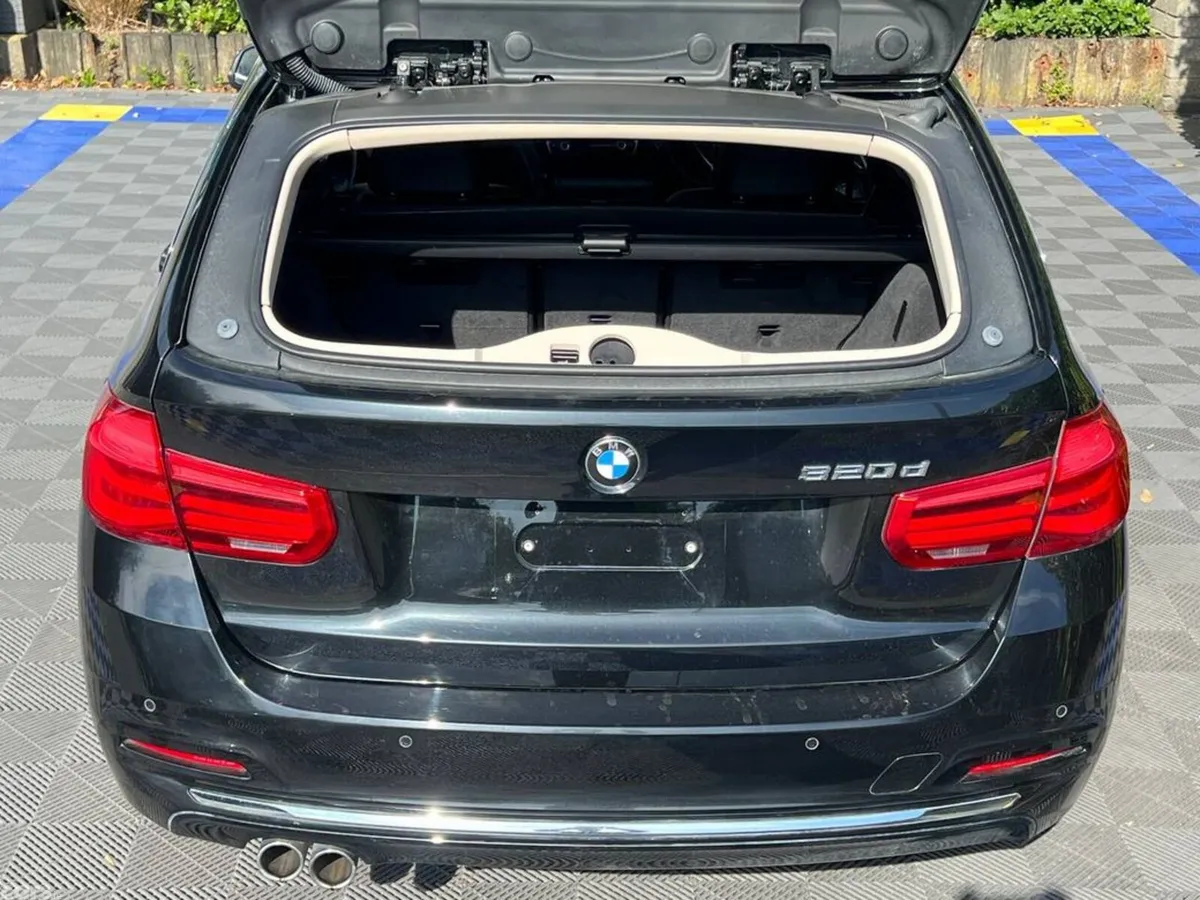 BMW 3-Series Estate, Diesel, 2018, Black