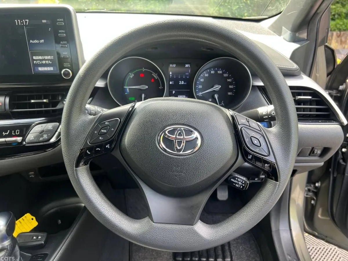 Toyota C-HR SUV, Petrol Hybrid, 2022, Green