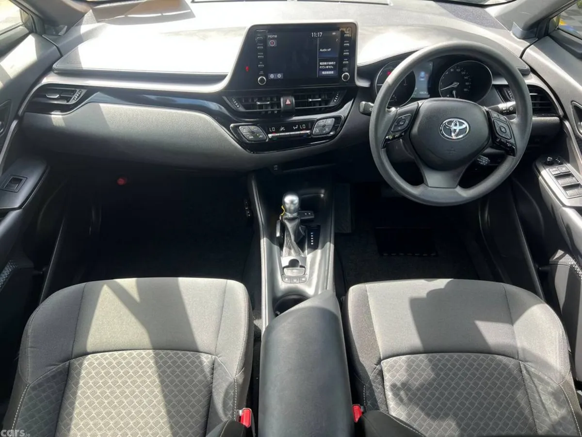 Toyota C-HR SUV, Petrol Hybrid, 2022, Green