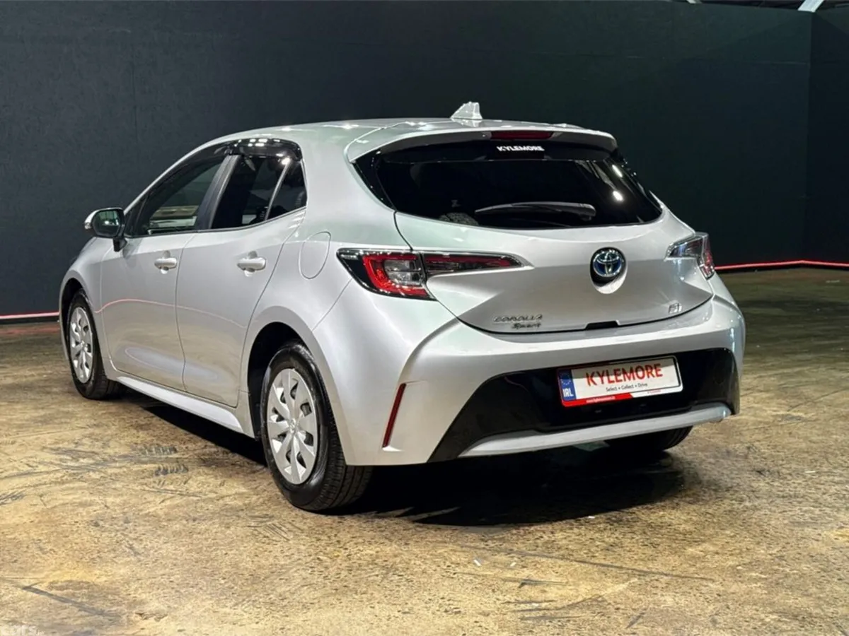 Toyota Corolla Hatchback, Petrol Hybrid, 2020, Silver