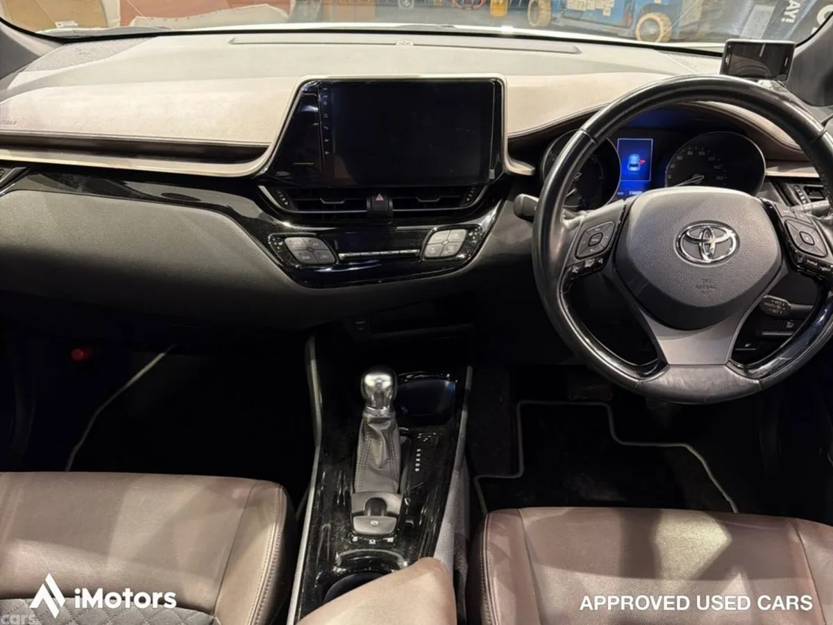 Toyota C-HR SUV, Petrol Hybrid, 2018, White