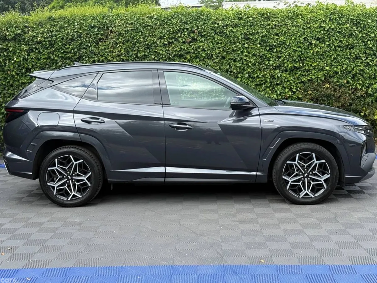 Hyundai Tucson SUV, Petrol Plug-in Hybrid, 2023, Grey