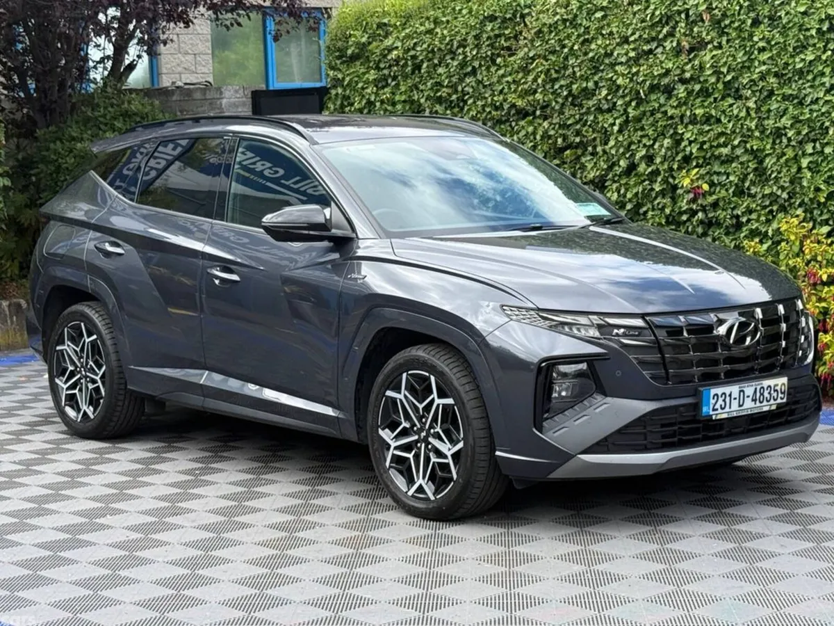 Hyundai Tucson SUV, Petrol Plug-in Hybrid, 2023, Grey