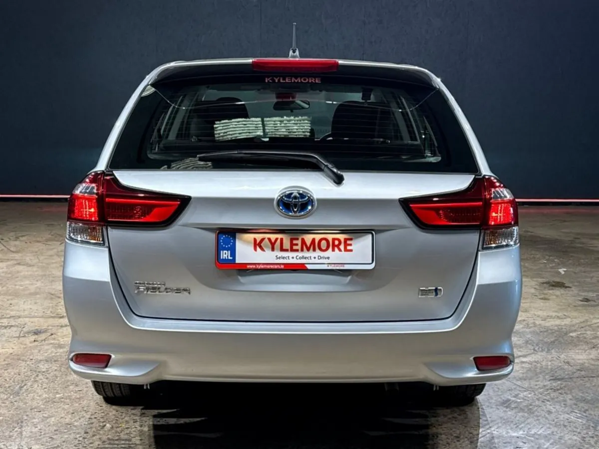 Toyota Corolla Estate, Petrol Hybrid, 2023, Silver