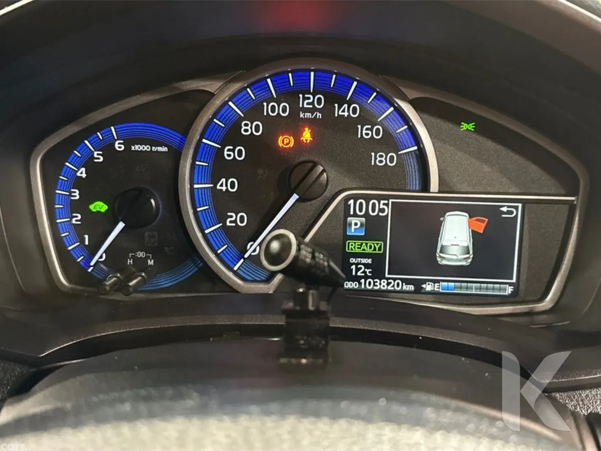 Toyota Corolla Estate, Petrol Hybrid, 2023, Silver