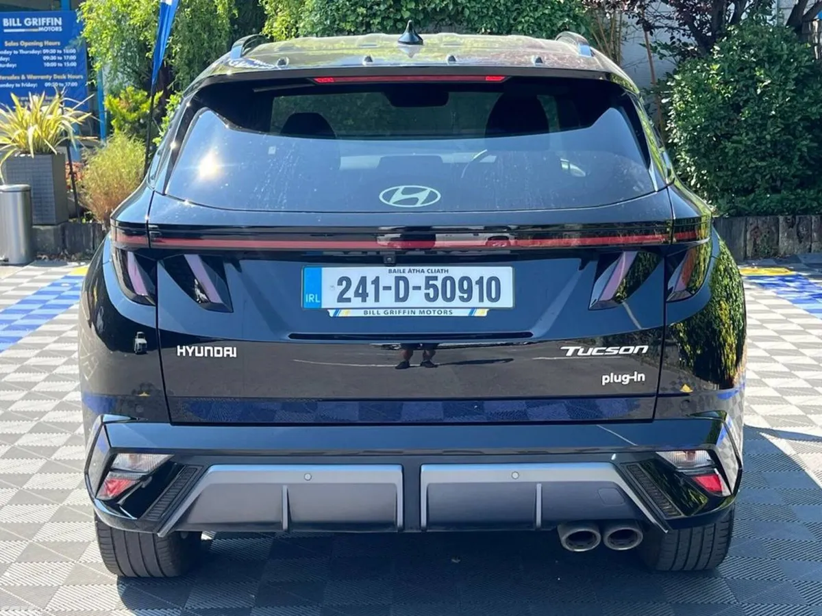 Hyundai Tucson SUV, Petrol Plug-in Hybrid, 2024, Black