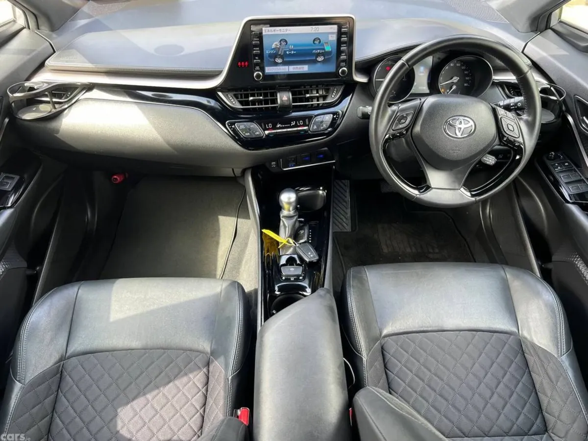 Toyota C-HR SUV, Petrol Hybrid, 2021, Grey