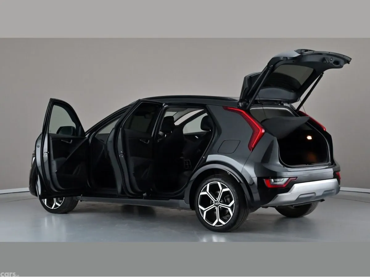 Kia Niro Hatchback, Petrol Plug-in Hybrid, 2023, Grey