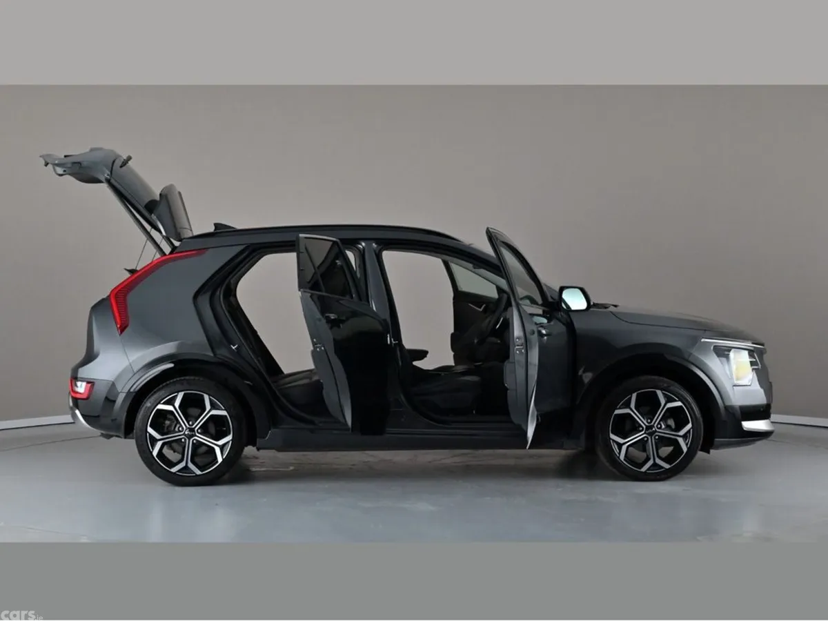 Kia Niro Hatchback, Petrol Plug-in Hybrid, 2023, Grey