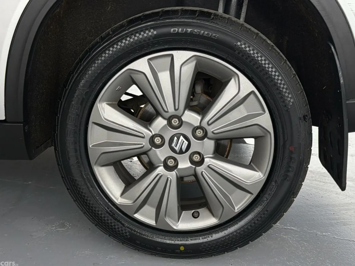 Suzuki Vitara SUV, Petrol, 2021, Silver