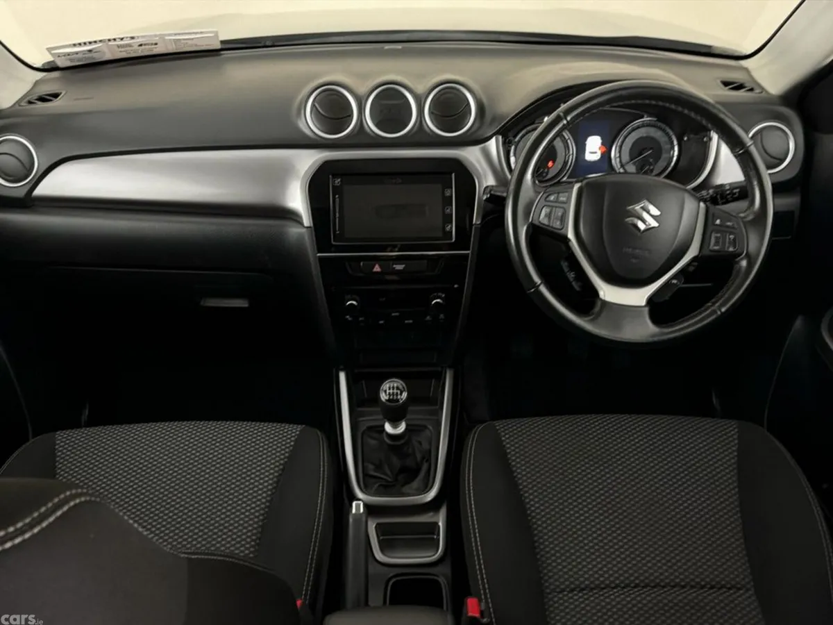 Suzuki Vitara SUV, Petrol, 2021, Silver