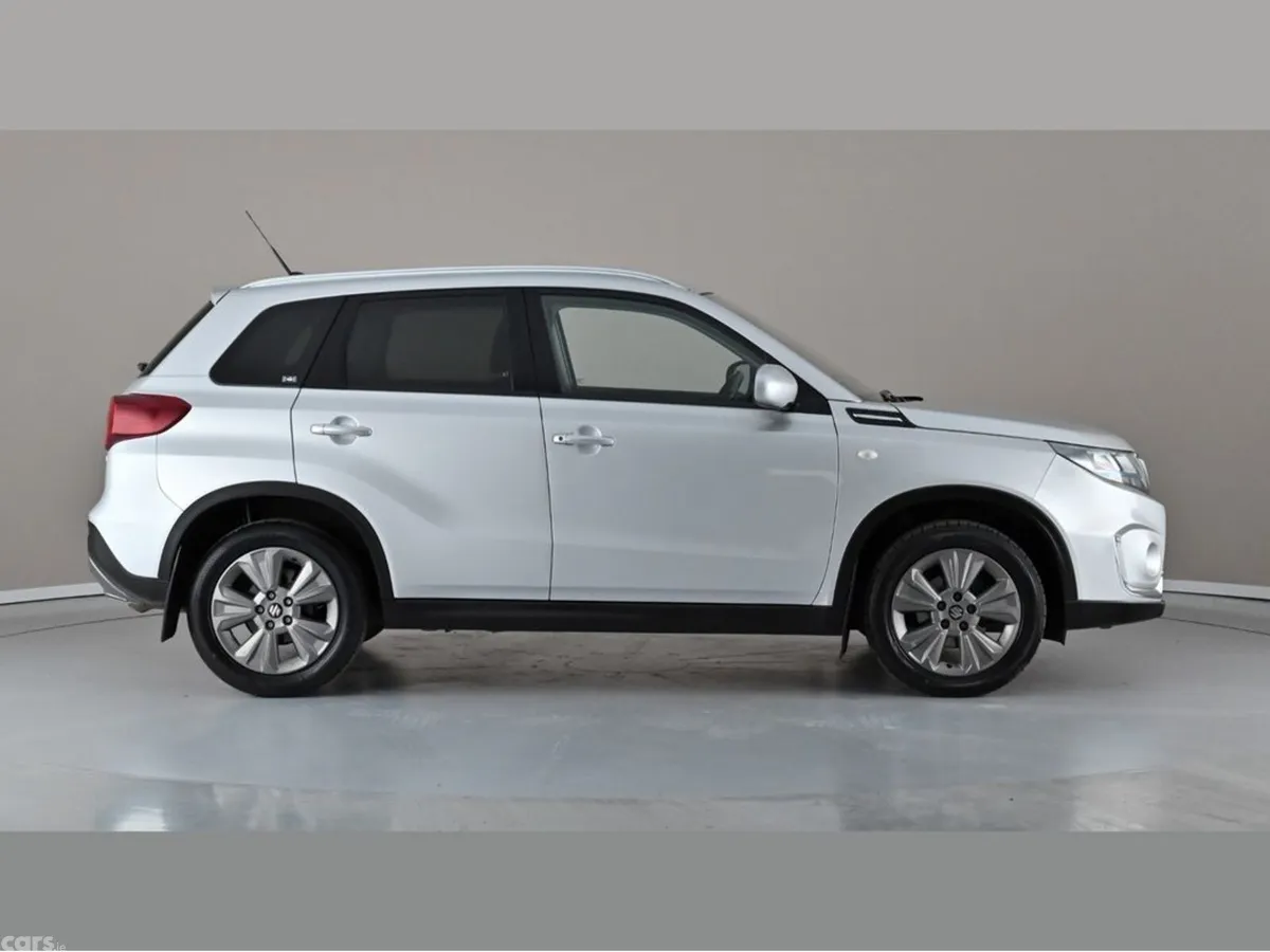 Suzuki Vitara SUV, Petrol, 2021, Silver