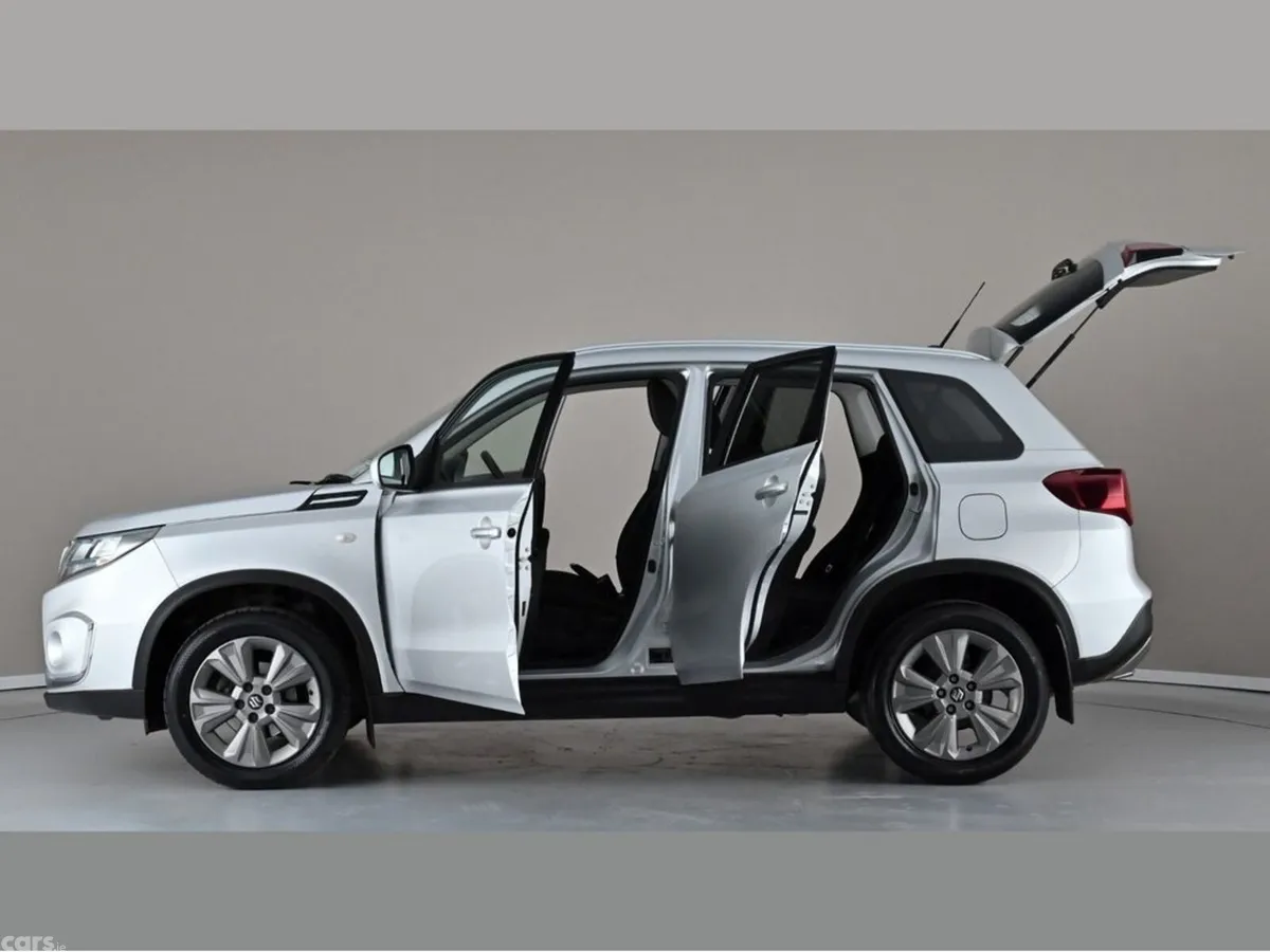 Suzuki Vitara SUV, Petrol, 2021, Silver