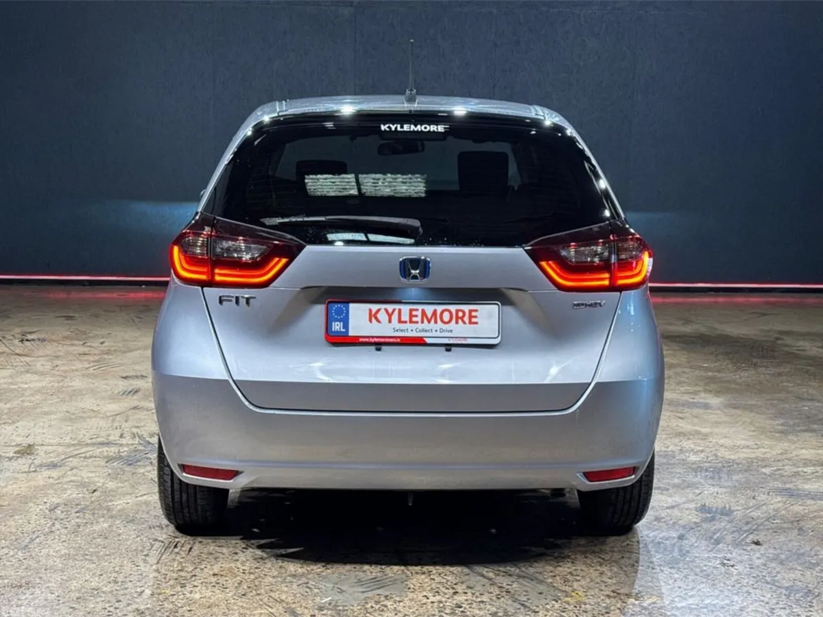 Honda Fit Hatchback, Petrol Hybrid, 2021, Silver
