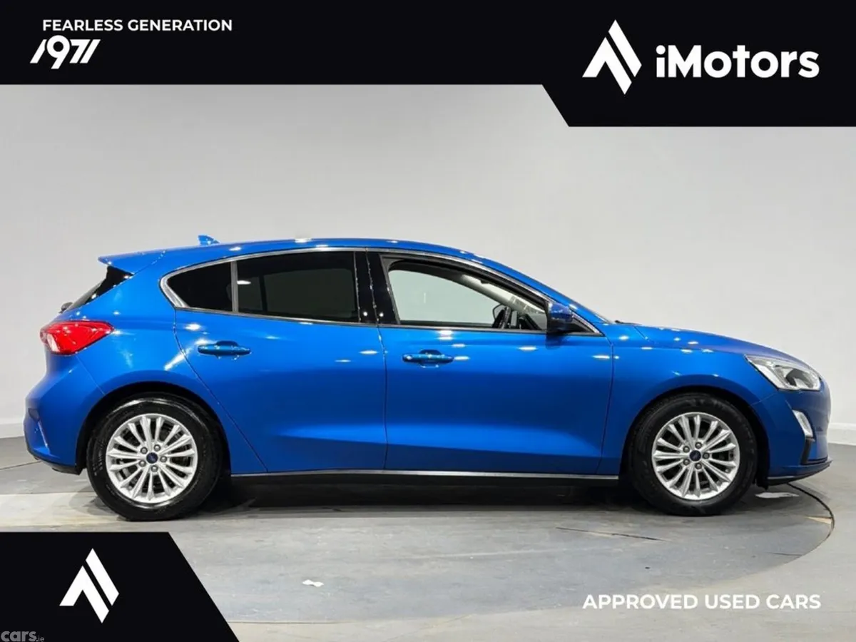 Ford Focus Hatchback, Petrol, 2019, Blue
