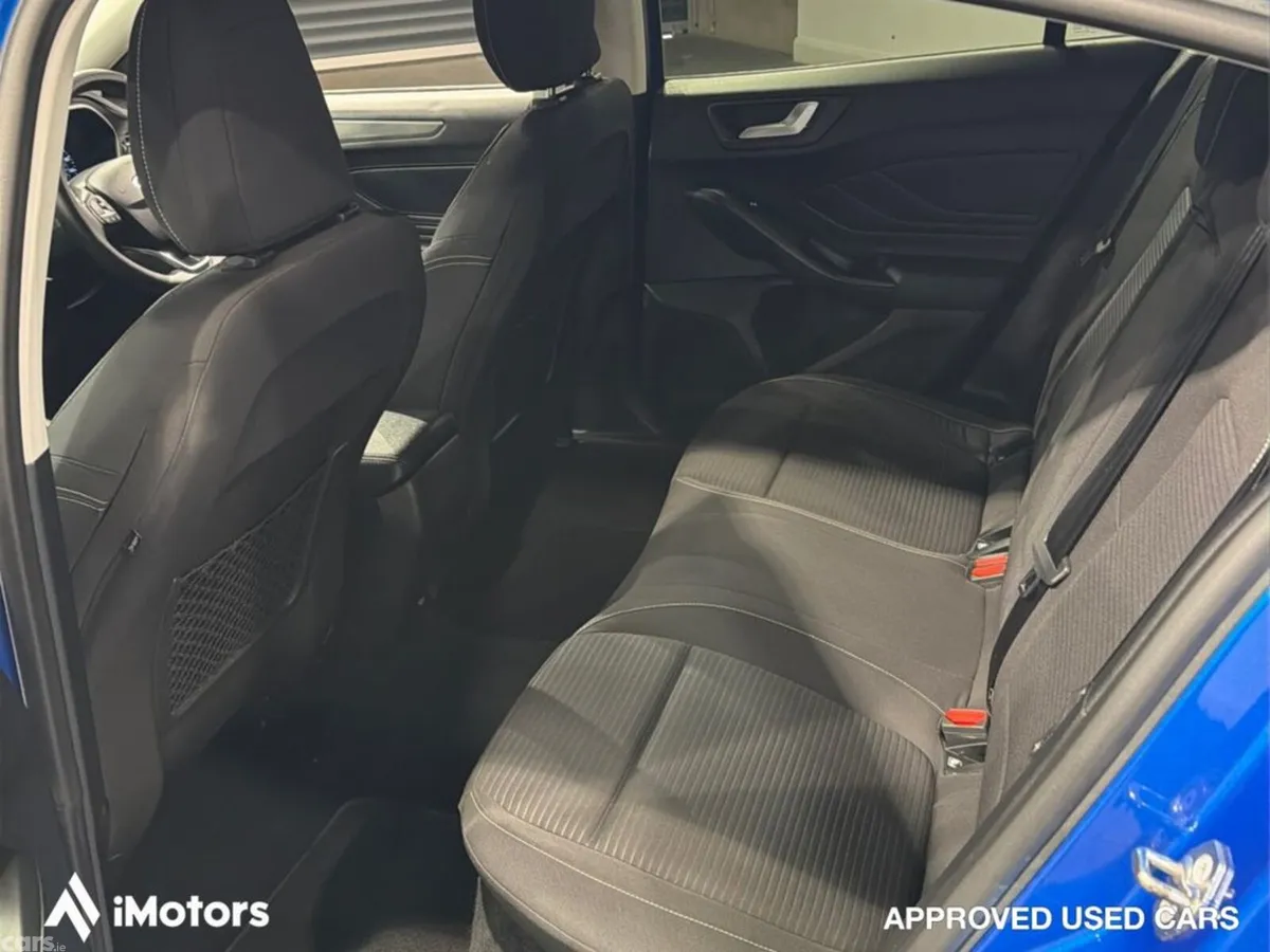 Ford Focus Hatchback, Petrol, 2019, Blue