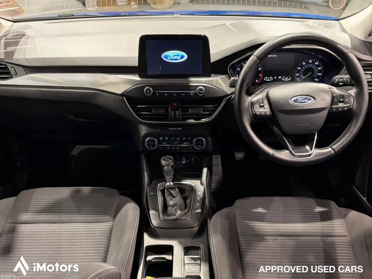 Ford Focus Hatchback, Petrol, 2019, Blue
