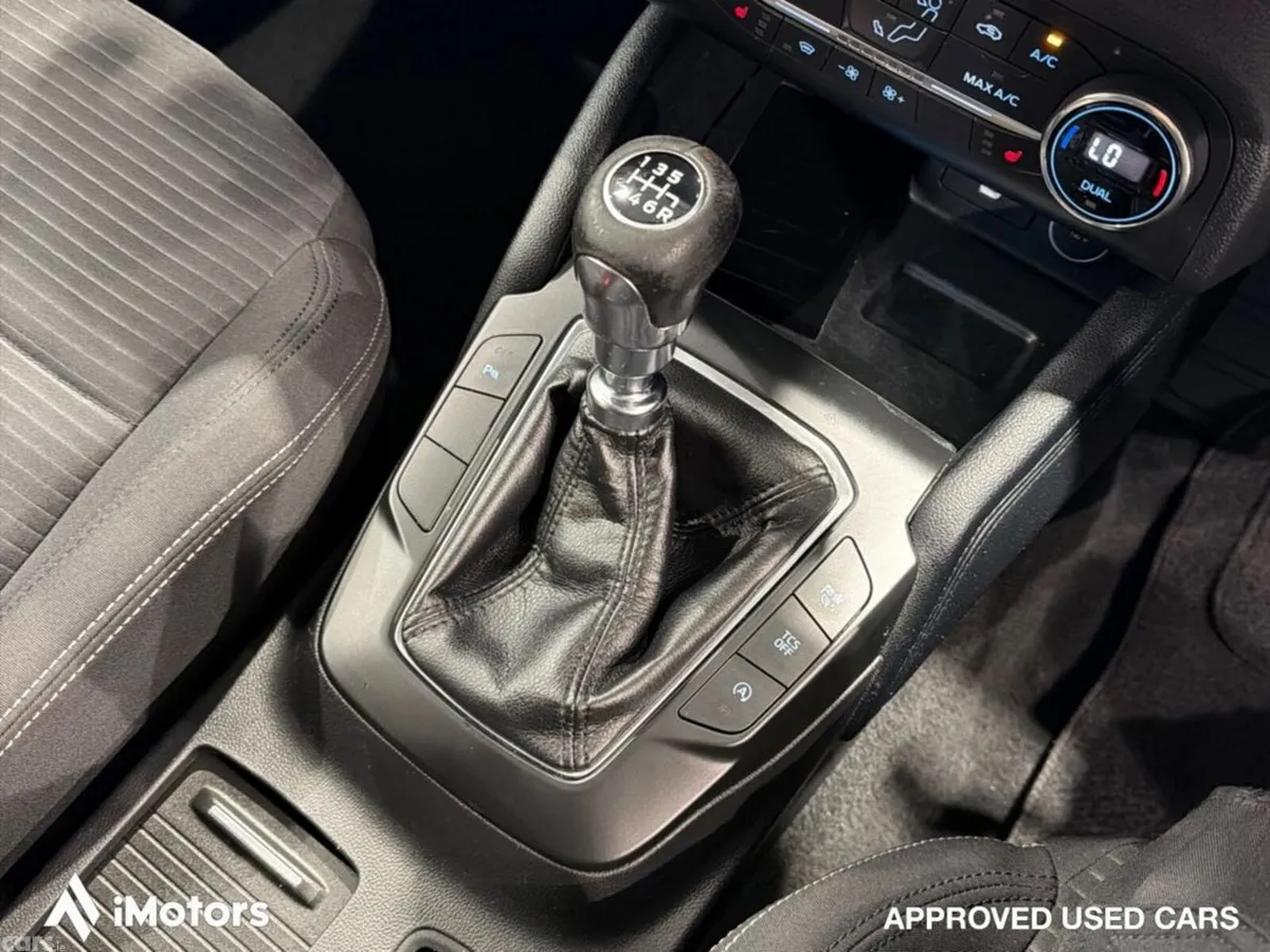 Ford Focus Hatchback, Petrol, 2019, Blue