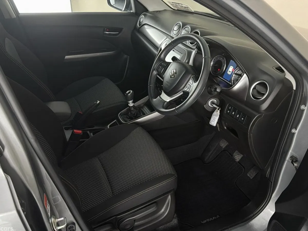 Suzuki Vitara SUV, Petrol, 2024, Grey