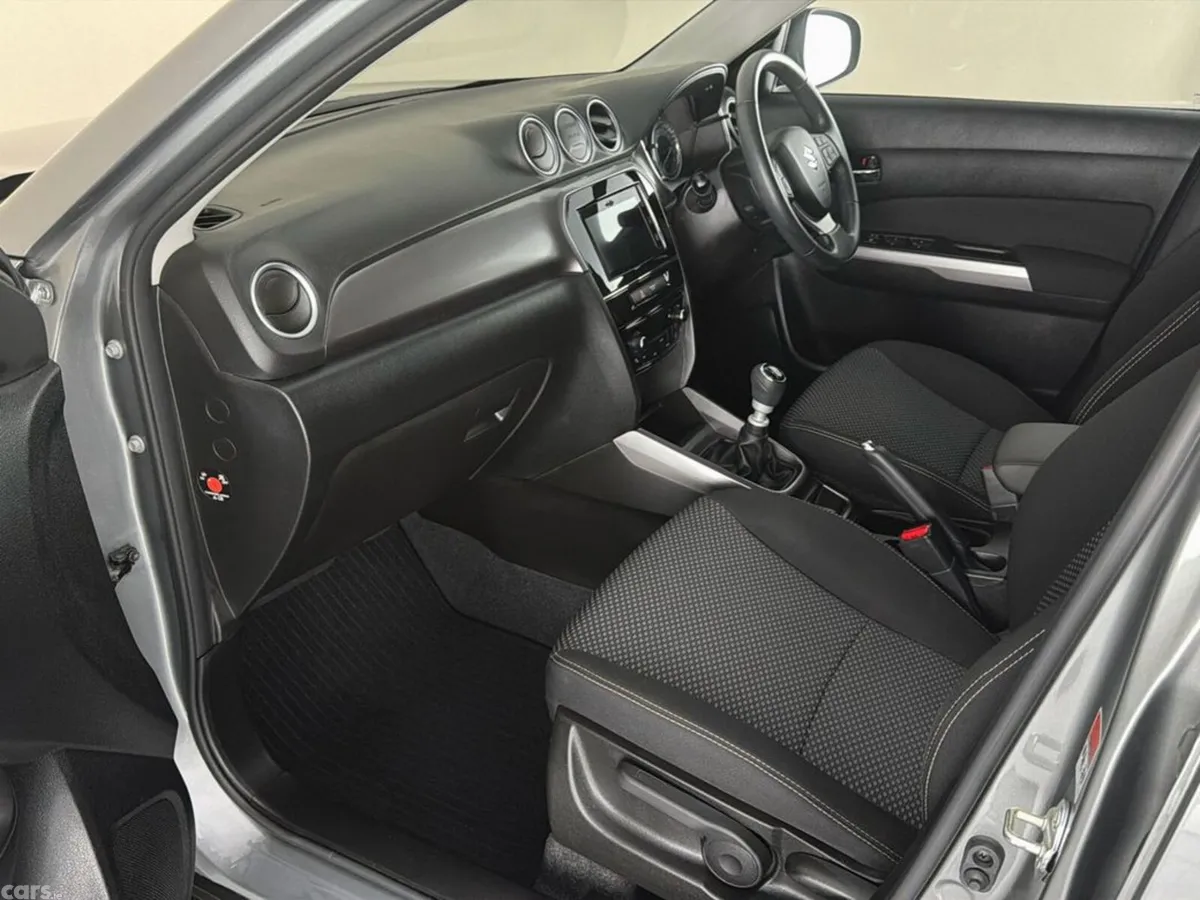 Suzuki Vitara SUV, Petrol, 2024, Grey