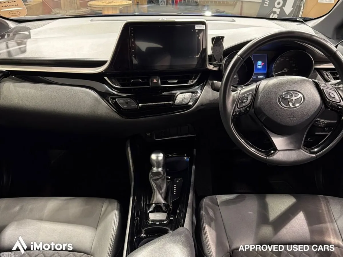 Toyota C-HR SUV, Petrol Hybrid, 2021, Blue