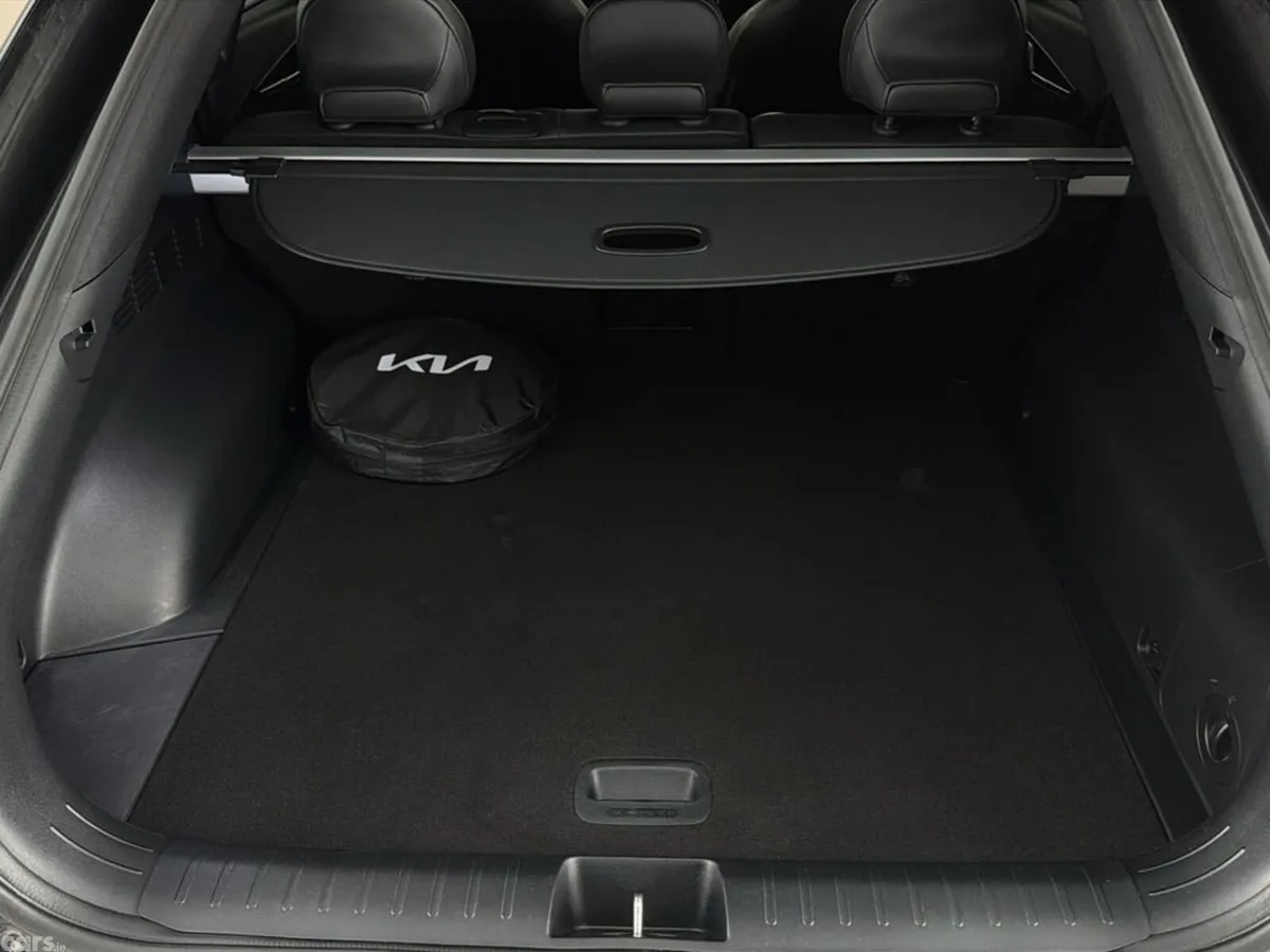 Kia EV6 MPV, Electric, 2025, Black